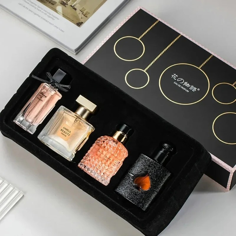 ชุดของขวัญน้ำหอมสำหรับผู้หญิง  - The Collection Perfume Fragrance บทวิจารณ์และราคา